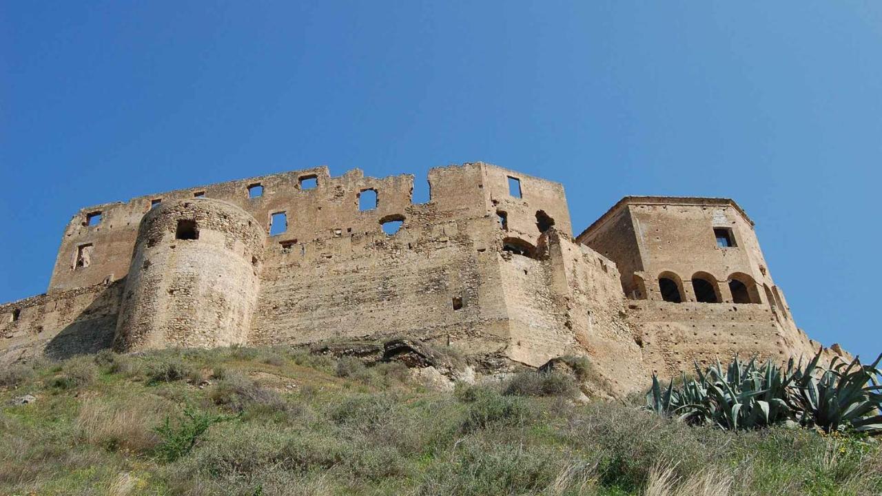 Villa Civico33 Rocca Imperiale Exterior foto